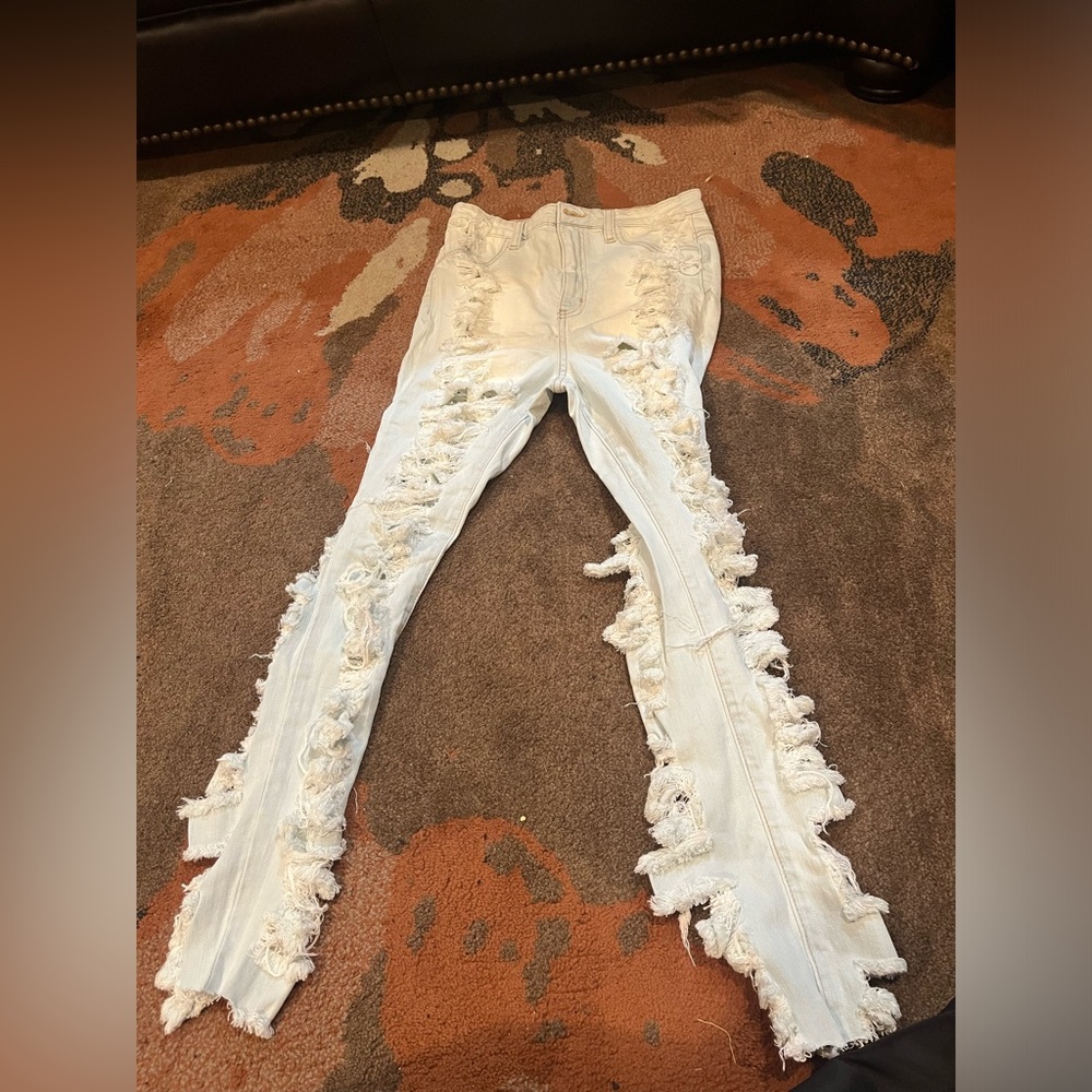 Mens Distressed Skinny Jeans Size 11 (Will Fit a Size 31)
